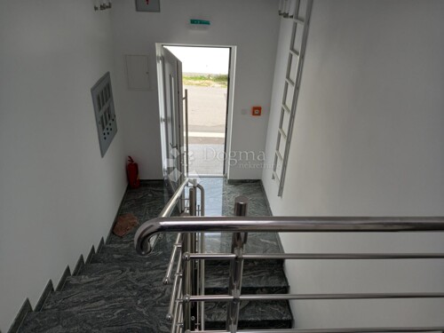 Thumbnail 6200445 - 23