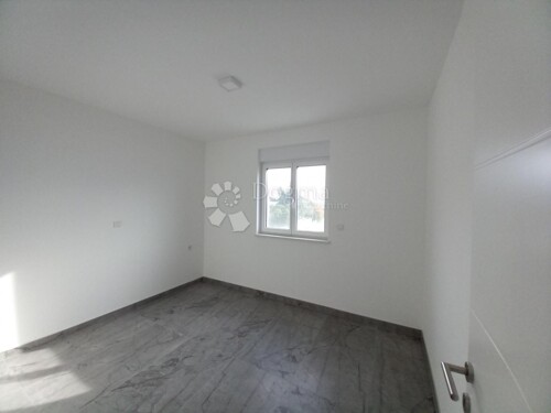 Thumbnail 6200445 - 12