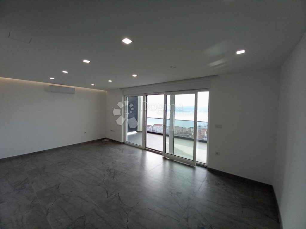 Image 6200445 - 6