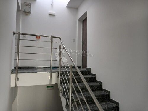 Thumbnail 6200445 - 24