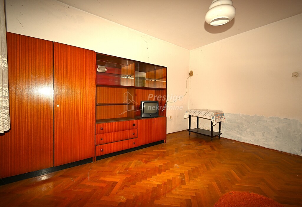 Image 6200545 - 8