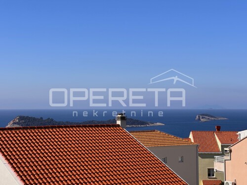 Stan u novogradnji s vrhunskim materijalima na odličnoj lokaciji, Cavtat