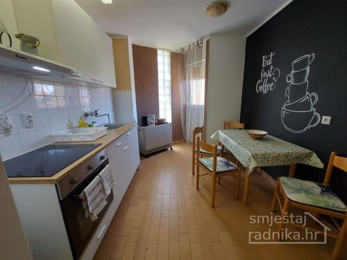 Apartman za do 4 radnika u Puli