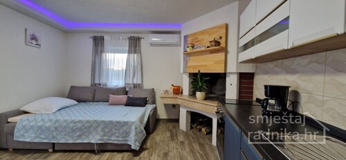 Studio apartman za 1 do 2 radnika u blizini Rovinjskog Sela