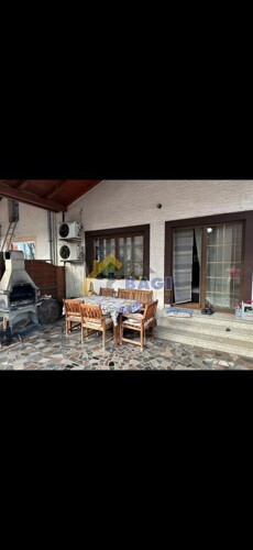 Thumbnail 6200765 - 3
