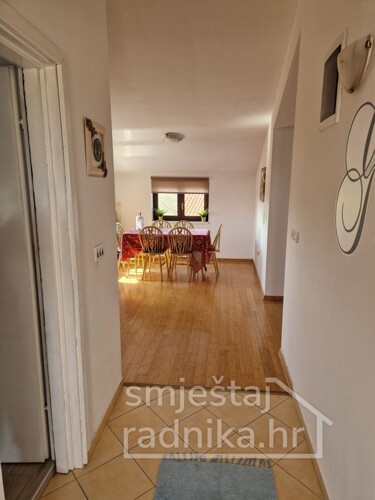 Thumbnail 6200816 - 4