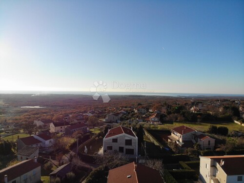 Thumbnail 6200990 - 5