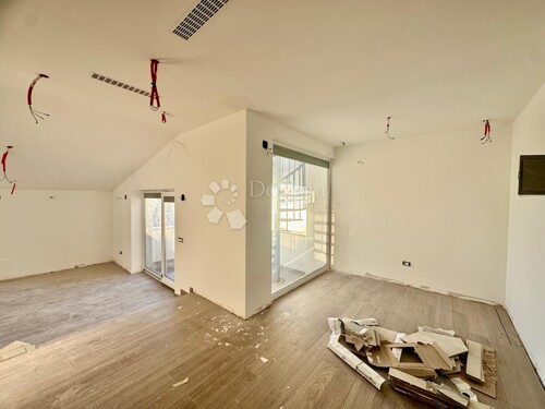 TOP! Penthouse u centru Pule s pogledom na more!