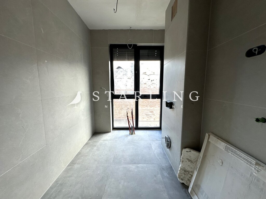 Image 6201870 - 8