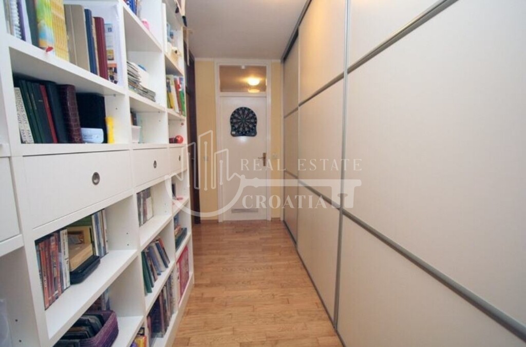 Image 6201914 - 2