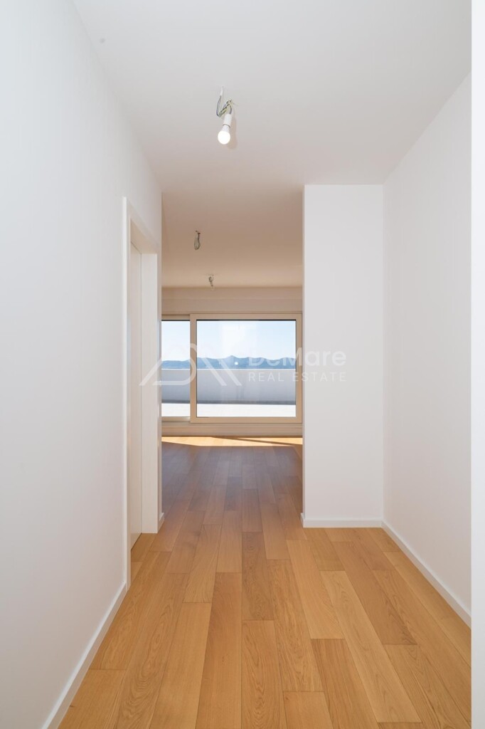 Image 6201917 - 21