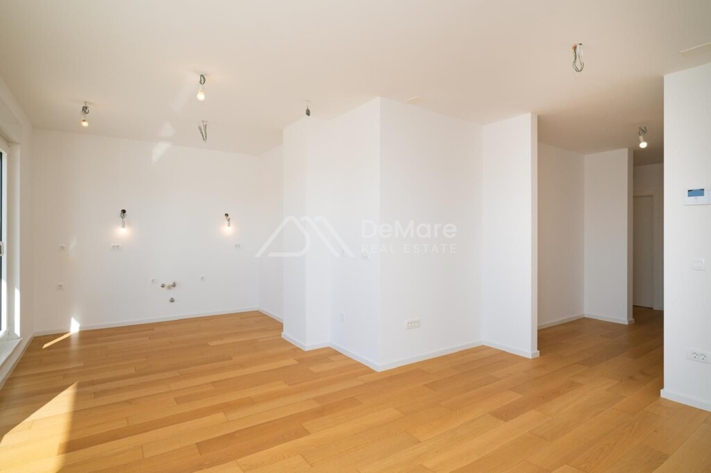 Image 6201917 - 15