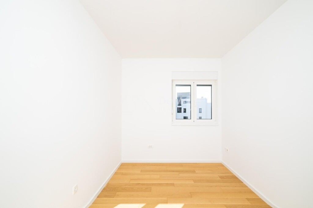 Image 6201917 - 24