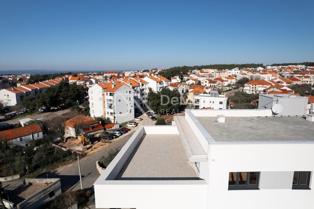 Image 6201917 - 7