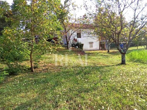Kuća 82m2,Pariži okolica Pazina, zemljište 2500m2 !