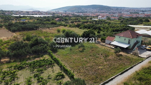 Thumbnail 6202509 - 1