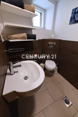 Thumbnail 6202517 - 10