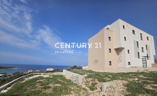 Thumbnail 6202551 - 12