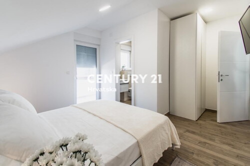 Thumbnail 6202595 - 8