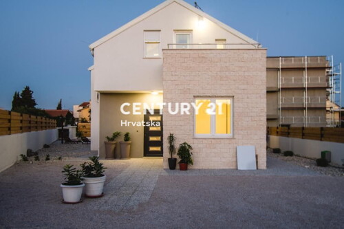 Thumbnail 6202595 - 6