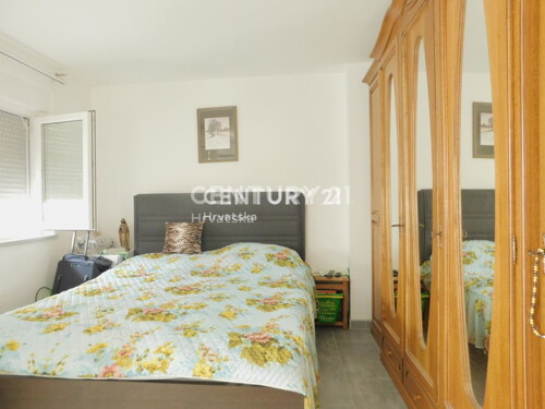 Thumbnail 6202621 - 6