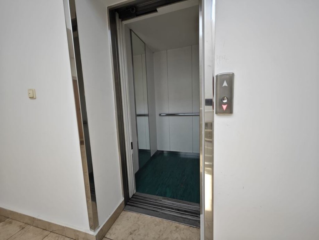 Image 19