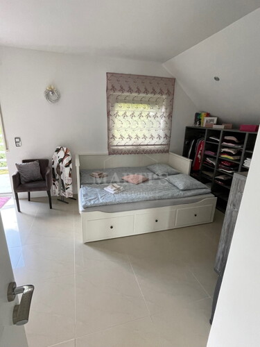 Thumbnail 6203093 - 10