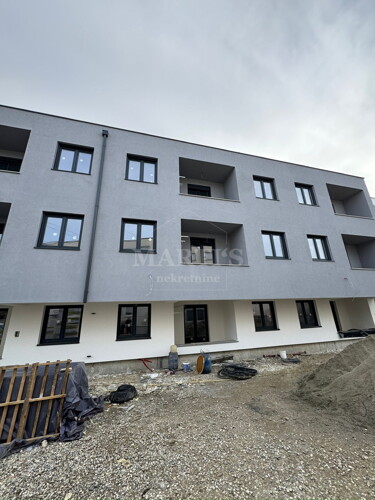 Thumbnail 6203126 - 3