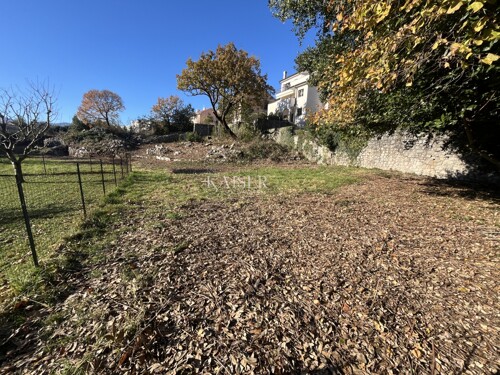 Srdoči - Građevinsko zemljište u samom centru! 990 m2