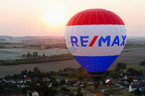 Višnjan, nova kamena vila sa bazenom i velikom okućnicom