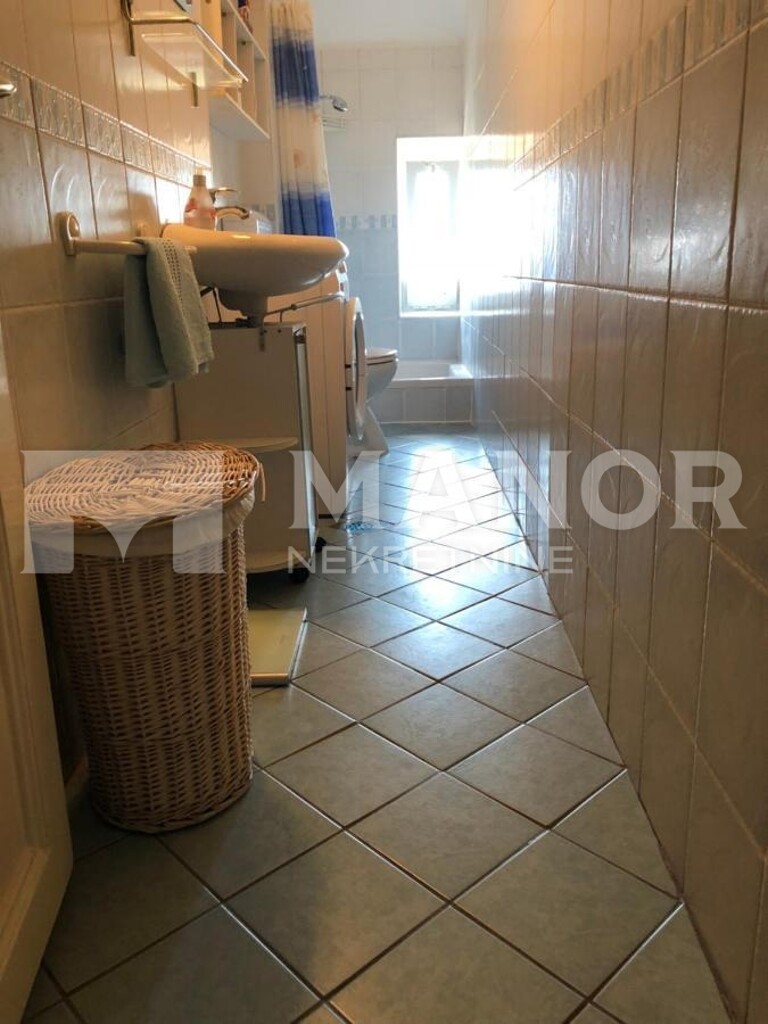 Image 6203890 - 12