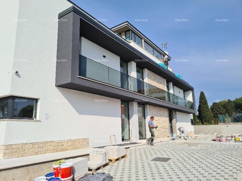 Thumbnail 6204071 - 1