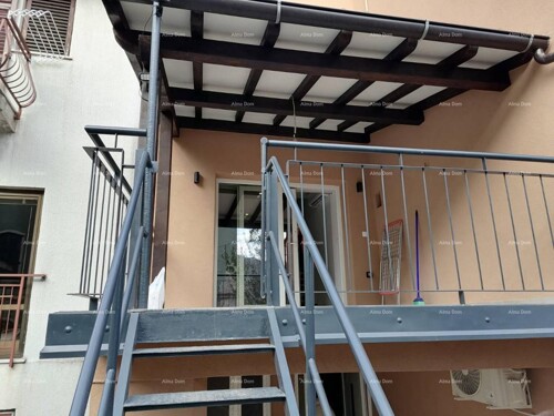 Kuća Novo renovirana kuća u Pazinu.