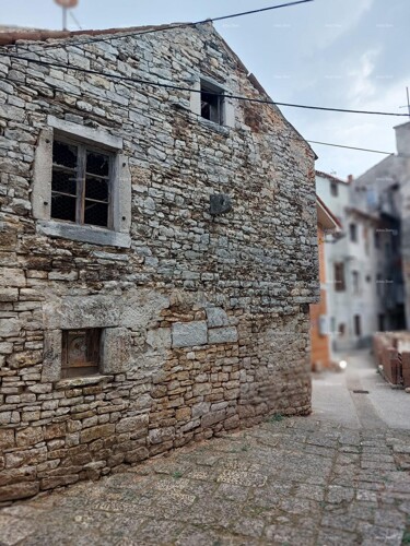 Kuća Prodaje se stara kamena kuća, Vodnjan