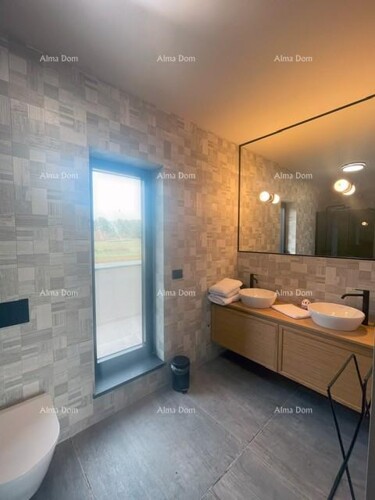 Thumbnail 6205516 - 7