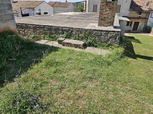 Kuća Prodaje se kuća u izgradnji, 70 m2 blizu Vrsara