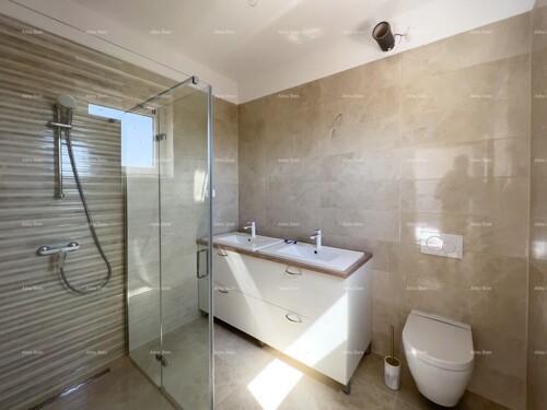 Thumbnail 6205738 - 16