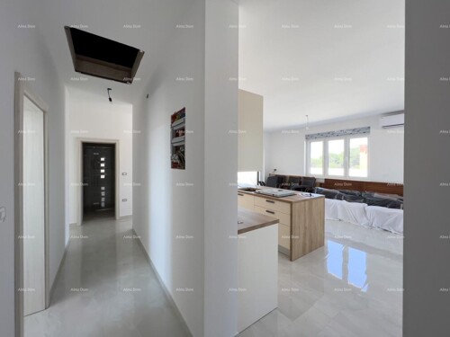 Thumbnail 6205738 - 8