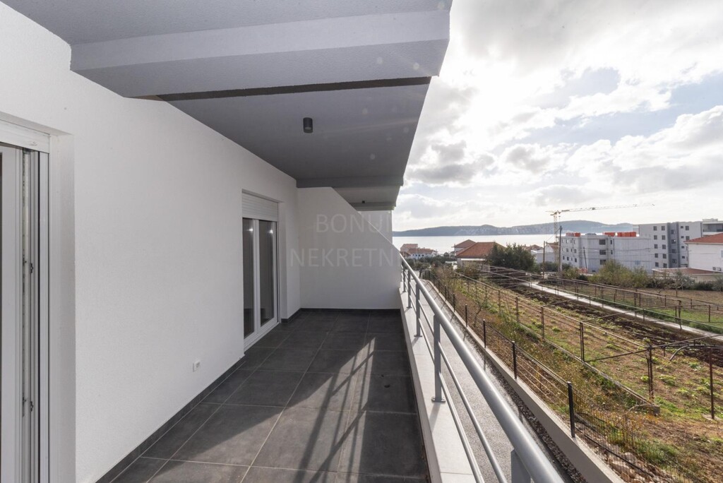 Image 6206448 - 6