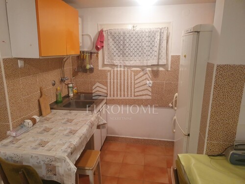 Kuća za najam površine 70 m2