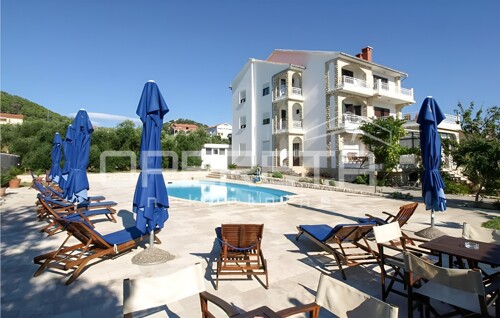 Apartmanski objekt u Barbatu na otoku Rabu