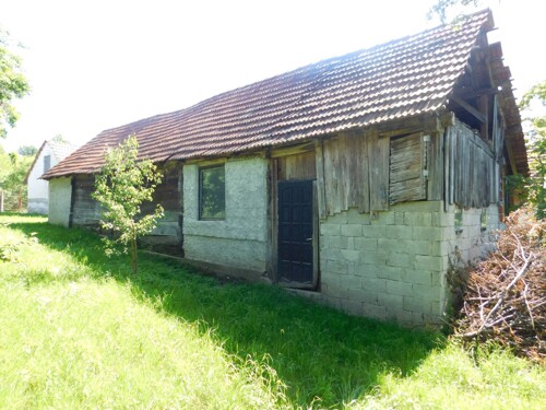 Strmec Stubički, drvena kuća 80m2 i gospodarski objekt 150m2