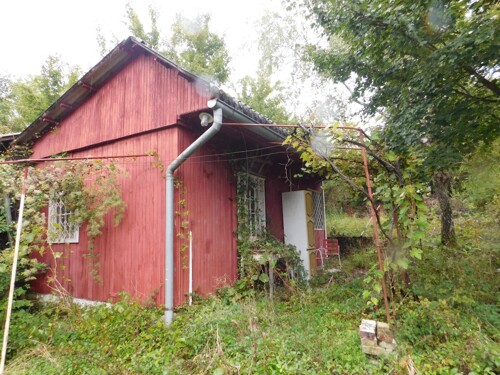 Vikendica Paruževina 24m2 + dvorište 513 m2