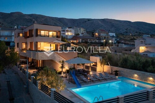 Pag prekrasna villa sa pogledom na more 350m2 na 200 metara od mora
