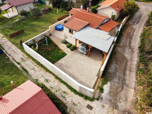 Kuća Prodaja kuće na odličnoj lokaciji, Medulin!