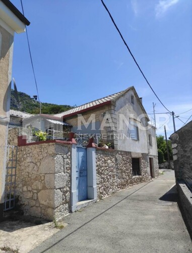 CRIKVENICA - Samostojeća kuća, 170 m2