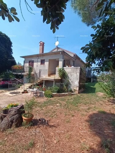 Kuća Prodajemo autentičnu staru kamenu kuću u mjestu Stranići, Sveti Lovr...