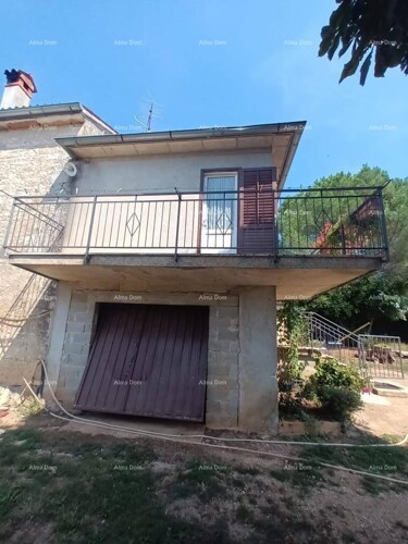 Kuća Prodajemo autentičnu staru kamenu kuću u mjestu Stranići, Sveti Lovr...