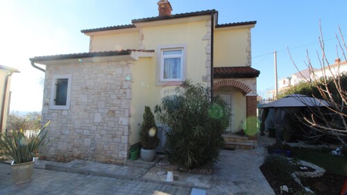 Istra, Poreč okolica - Samostojeća kuća s pogledom na more