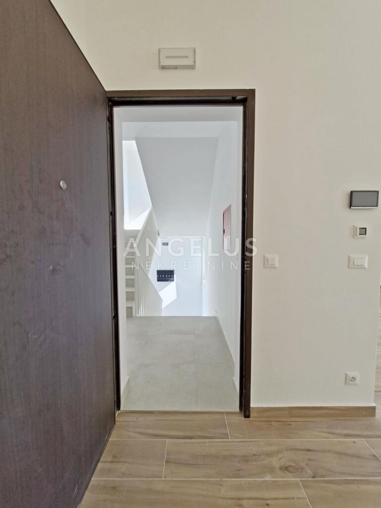 Image 6208350 - 13